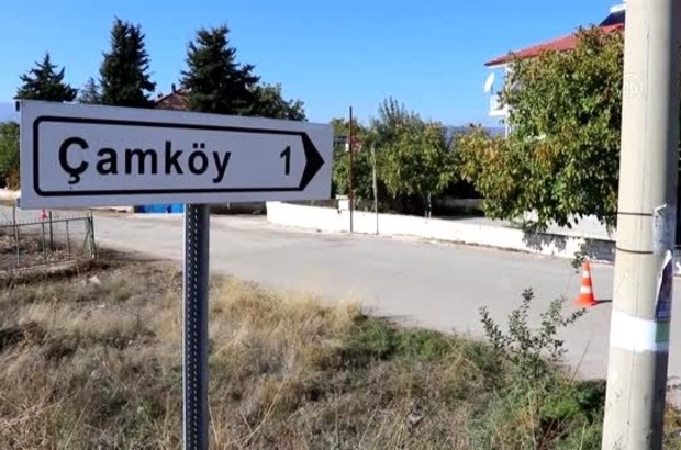 Burdur'un Gölhisar İlçesine bağlı Çamköy köyü korona virüs tedbirleri kapsamında ikinci kez karantinaya alındı.