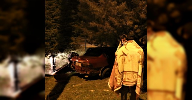 Burdur'da otomobille çarpışan tır sürücüsü kaza yaptığını fark etmedi!