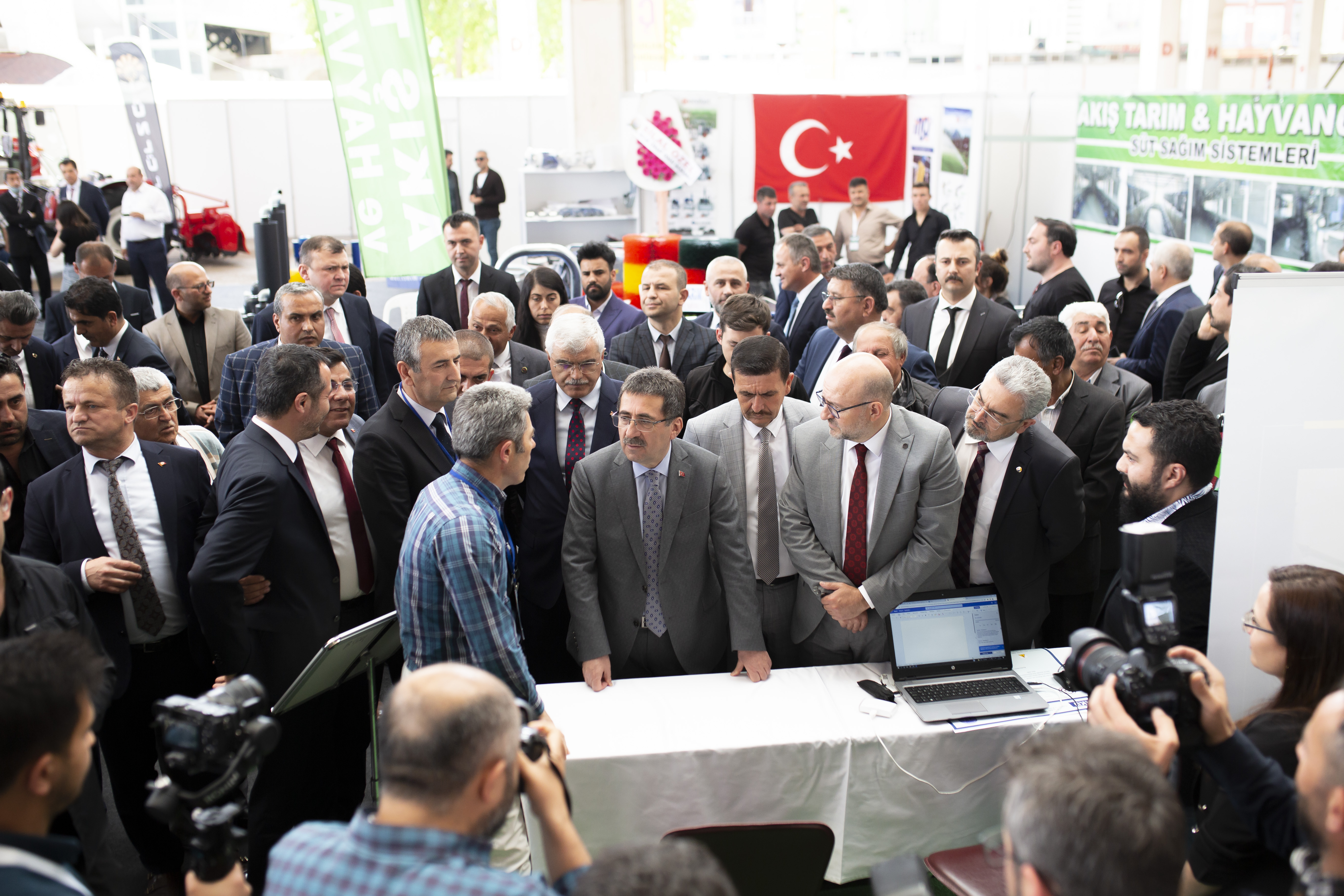 projects_5505_1652375256292-acilis4.jpg