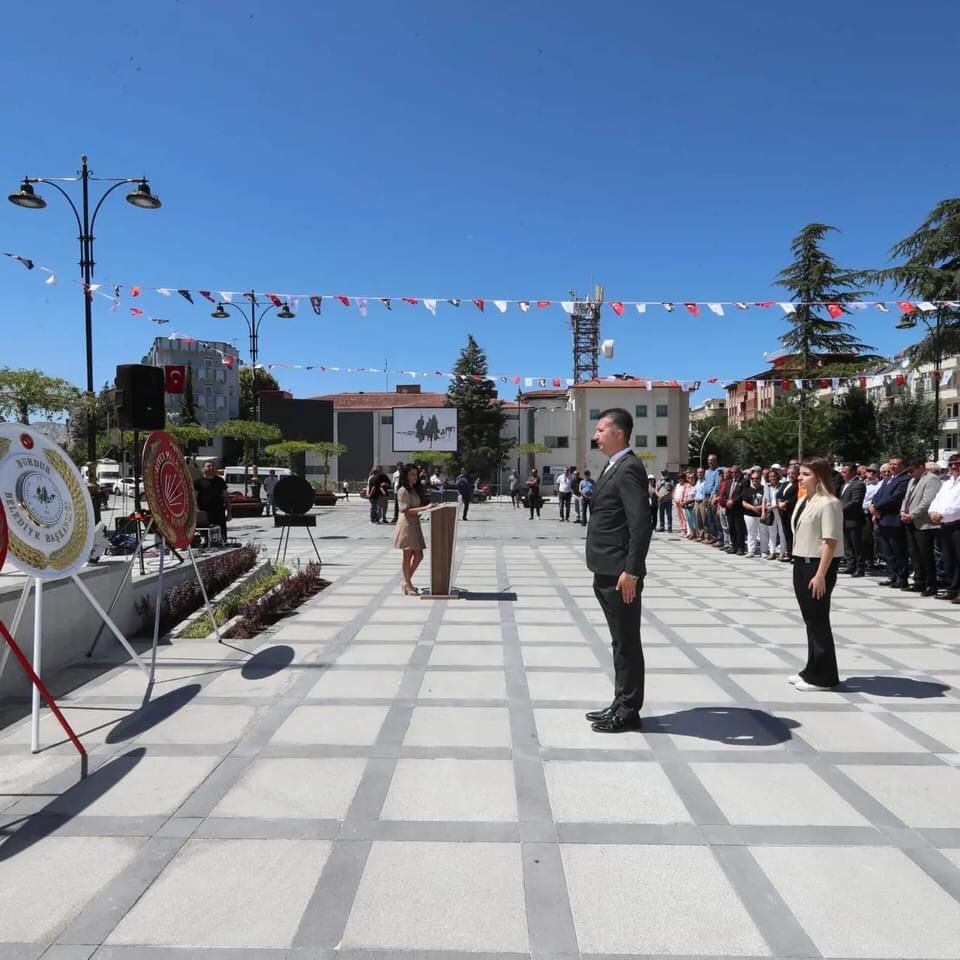CHP_BURDUR_DA_ZAFER_BAYRAMiNi-KUTLADi5.jpeg