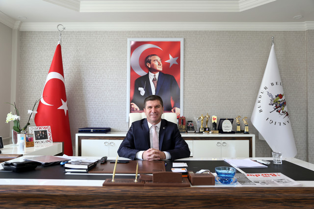 Burdur Belediye Başkanı Ali Orkun Ercengiz 12 Mart İstiklal Marşı'nın kabulü ve Mehmet Akif Ersoy'u Anma Günü dolayısıyla bir mesaj yayınladı.
