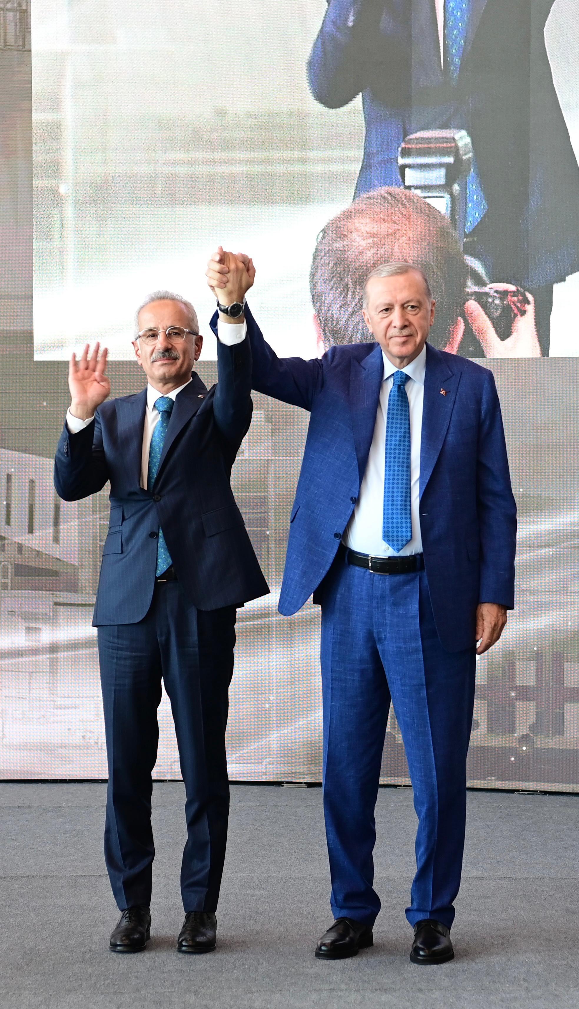 2b89dd5b-ddf3-4f4a-9b8e-b139533bf158.jpg